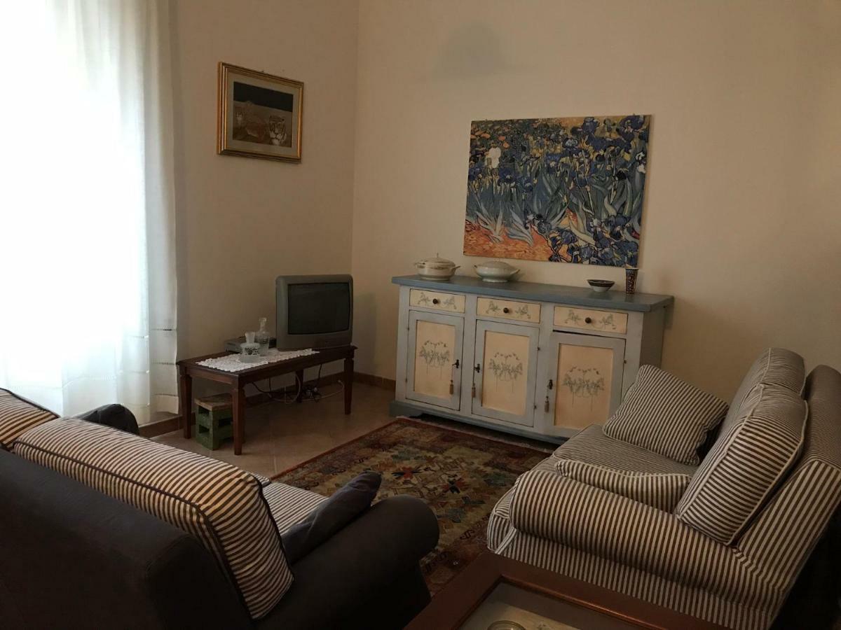 הוילה ברקידה Sardegna Vicino Ad Olbia "La Casa Nel Vicolo" מראה חיצוני תמונה