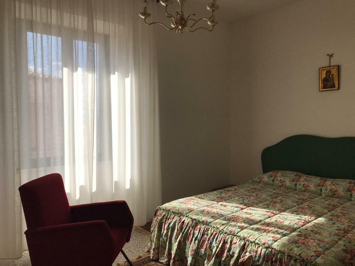 הוילה ברקידה Sardegna Vicino Ad Olbia "La Casa Nel Vicolo" מראה חיצוני תמונה
