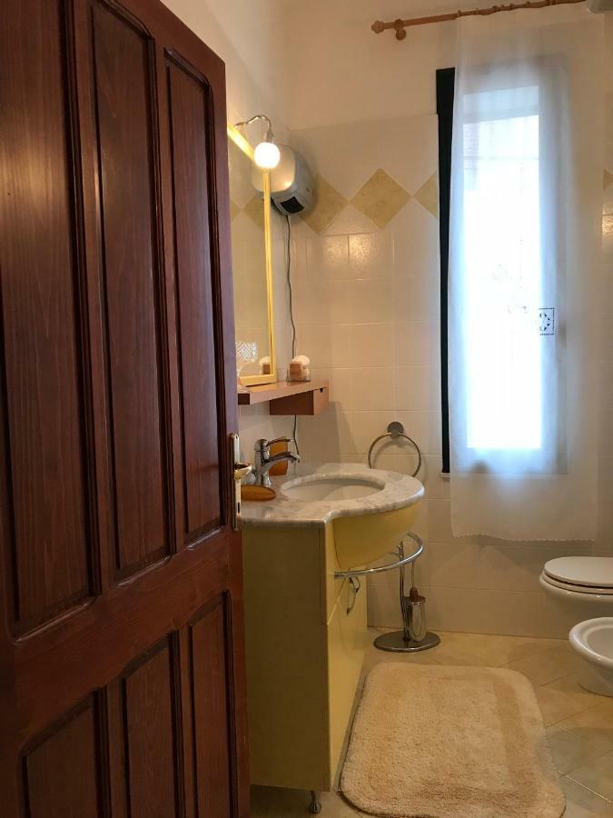 הוילה ברקידה Sardegna Vicino Ad Olbia "La Casa Nel Vicolo" מראה חיצוני תמונה