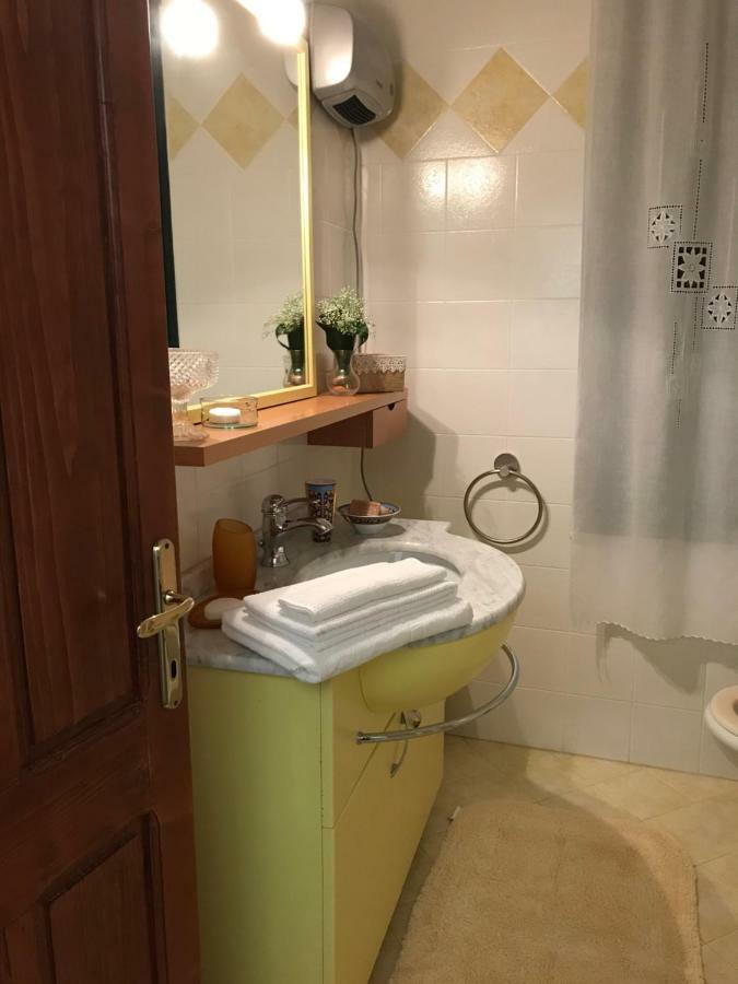 הוילה ברקידה Sardegna Vicino Ad Olbia "La Casa Nel Vicolo" מראה חיצוני תמונה