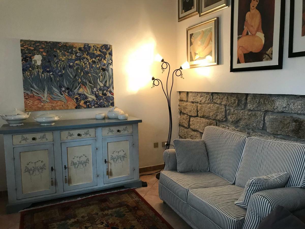 הוילה ברקידה Sardegna Vicino Ad Olbia "La Casa Nel Vicolo" מראה חיצוני תמונה